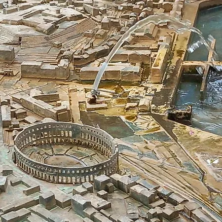Leptiric * Pula